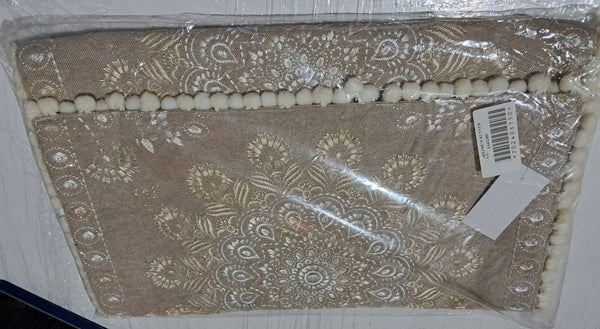 Table runner