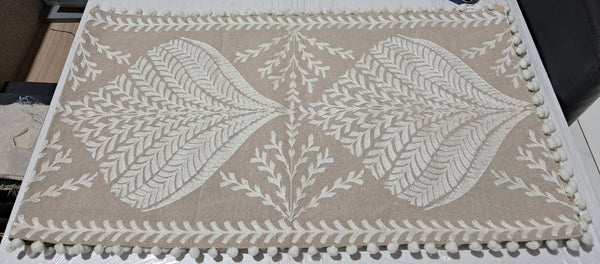 Table runner