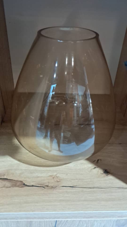Glass vase pear shape