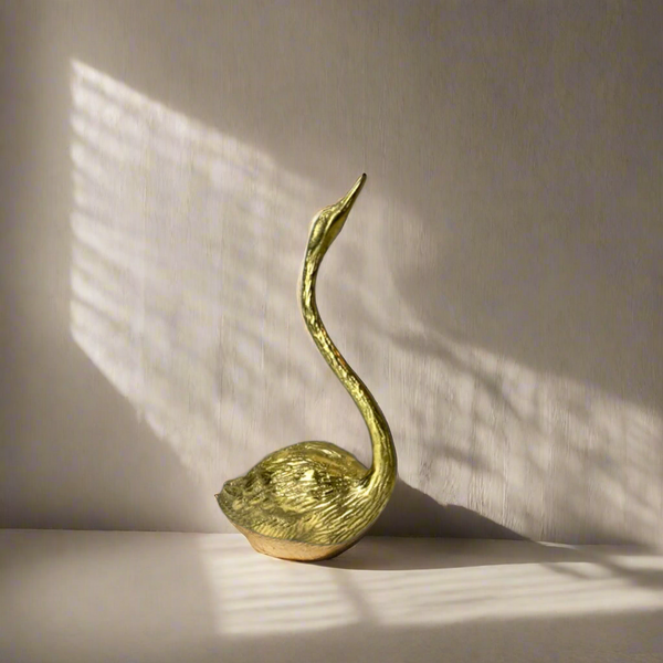 Gold swan decor