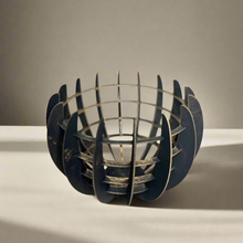 Metal fruit bowl