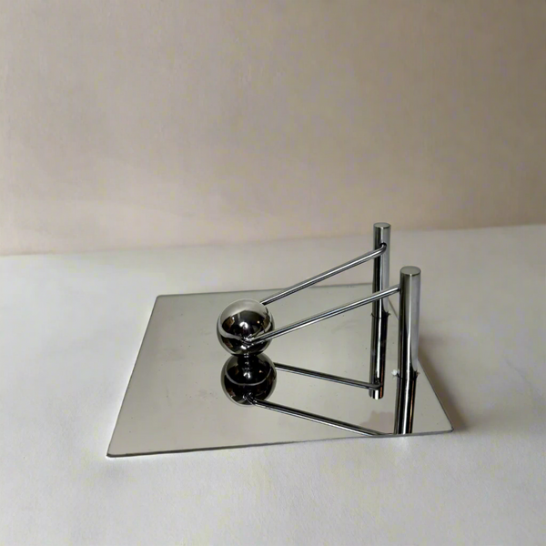 Steel tissue holder