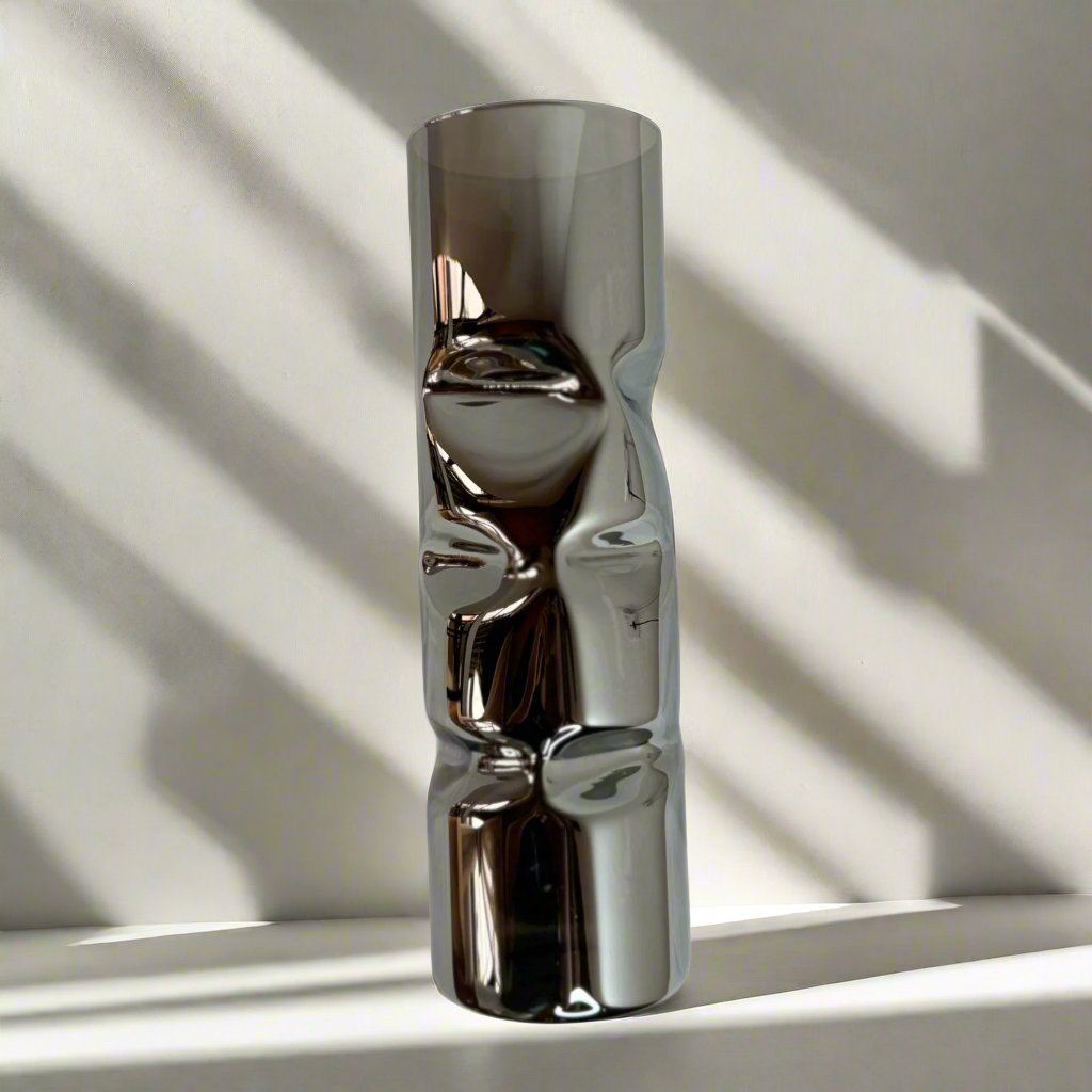 Dark Glass vase – view 3
