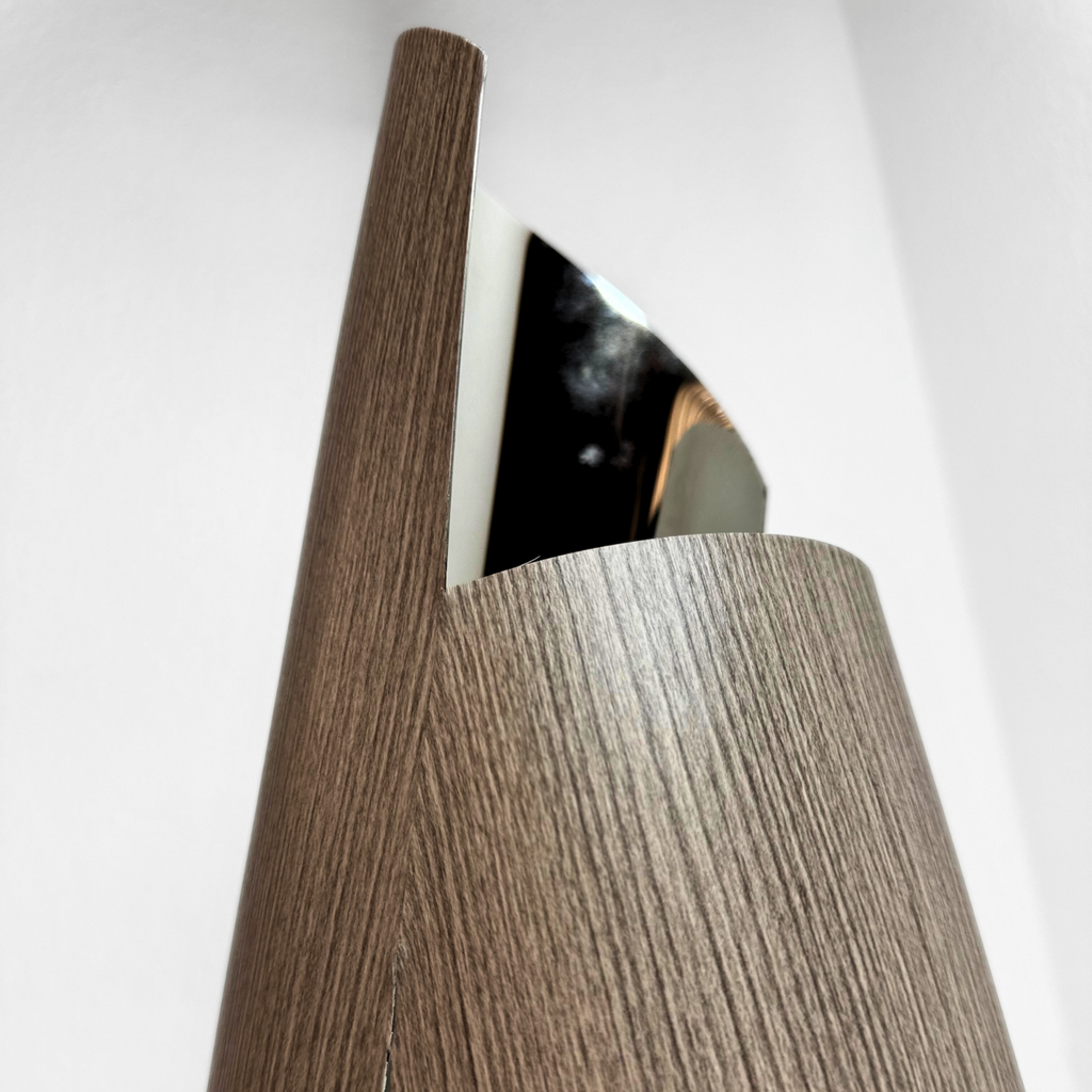 Split vase with reflective interior – view 4