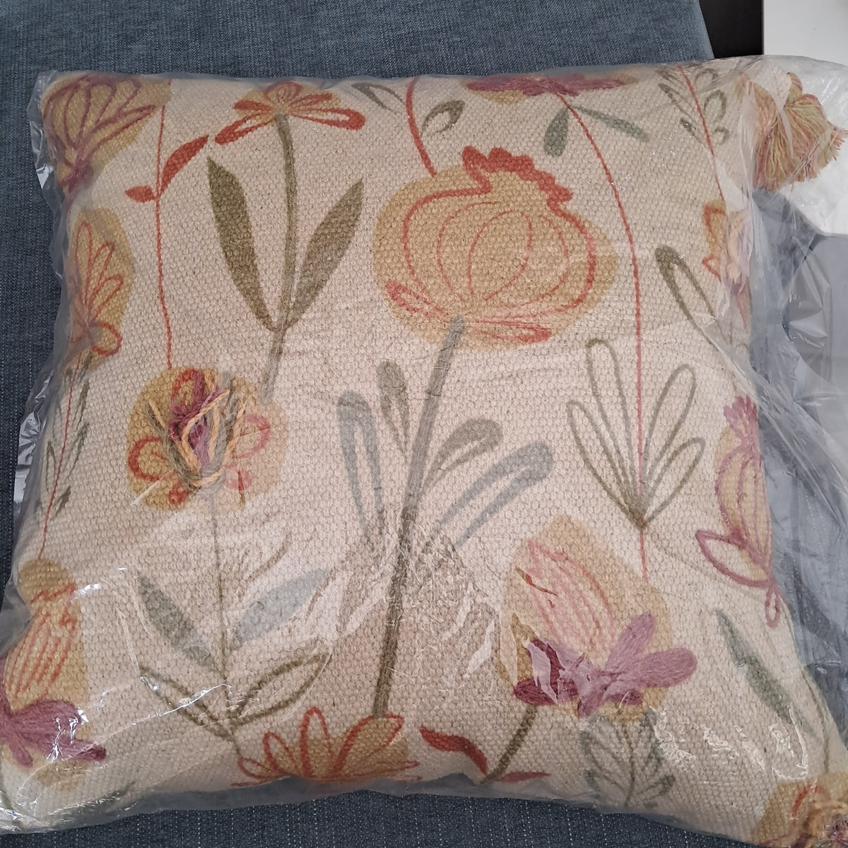 Decorative Pillows – view 2