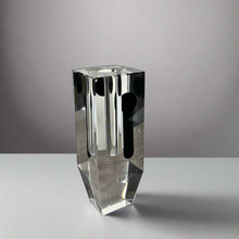 Crystal glass Vase sharp edges