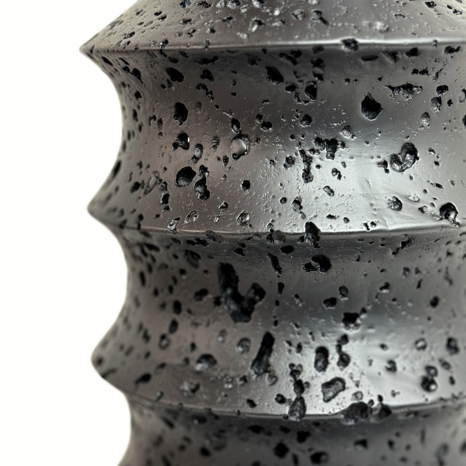 Ribbed vase – view 3