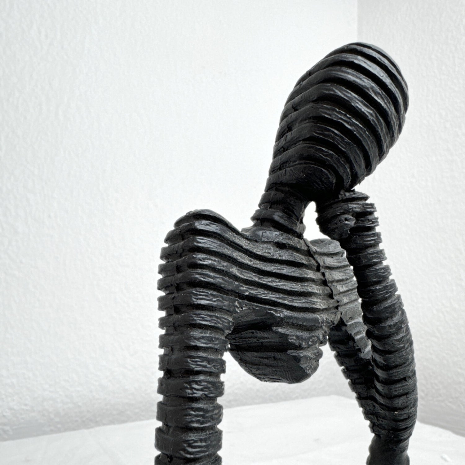 Sitting ornament – view 2