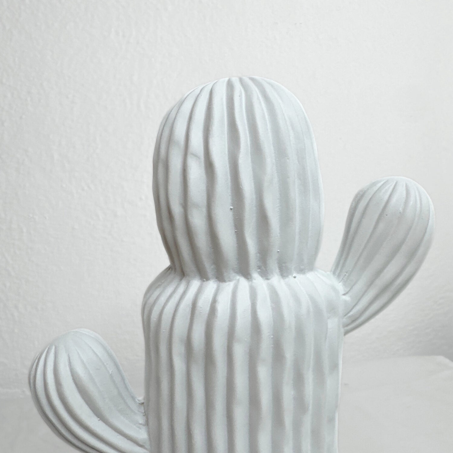 White cactus ornament – view 4