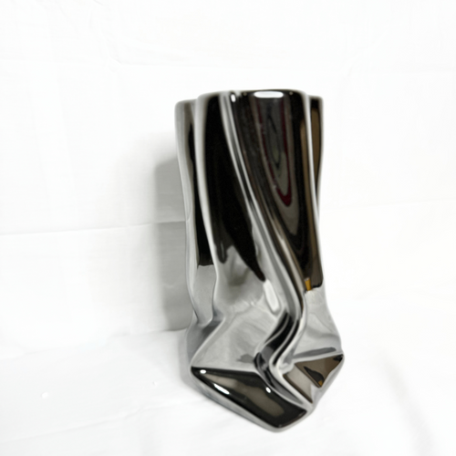 Ceramic reflective vase – view 2