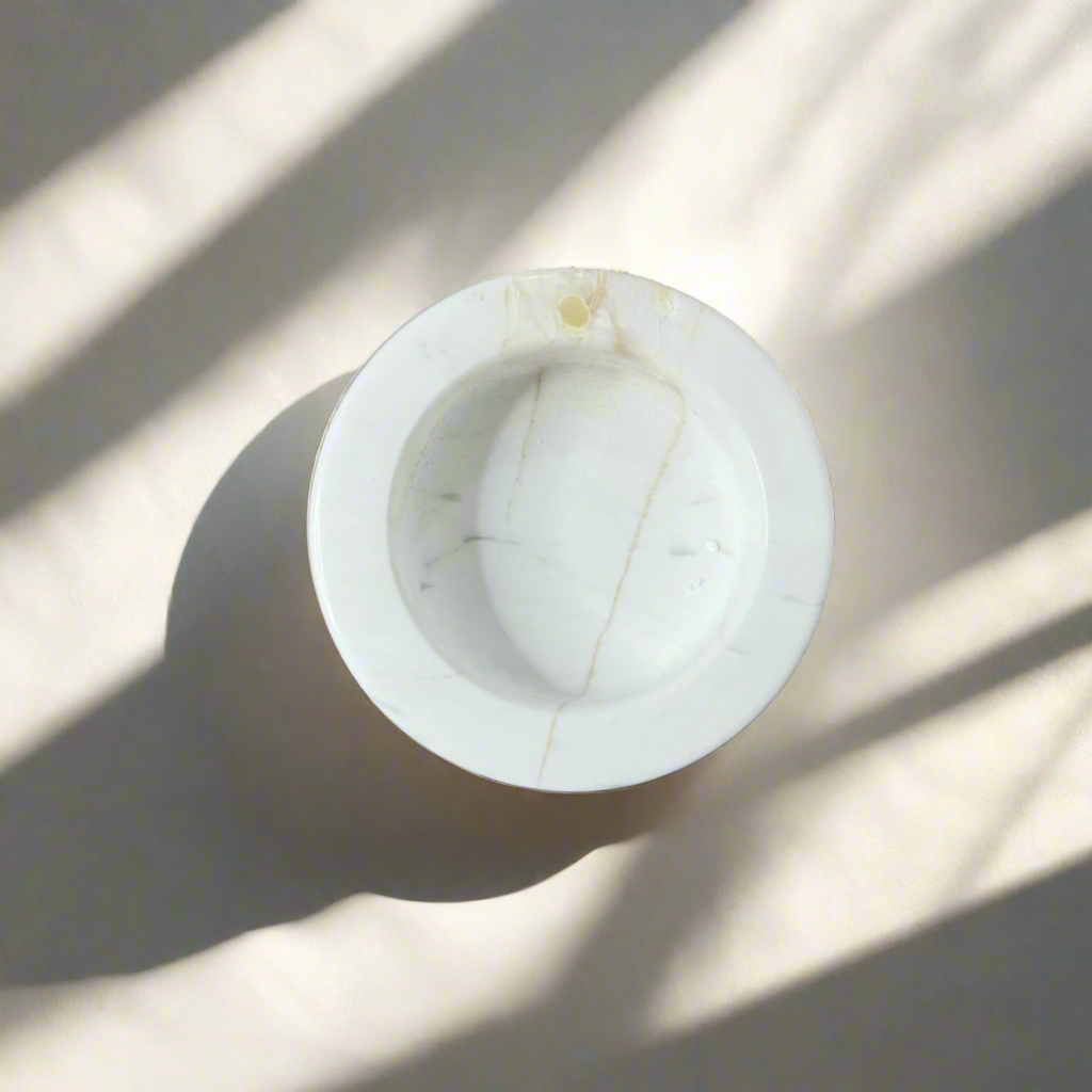 Marble ashtray – view 2