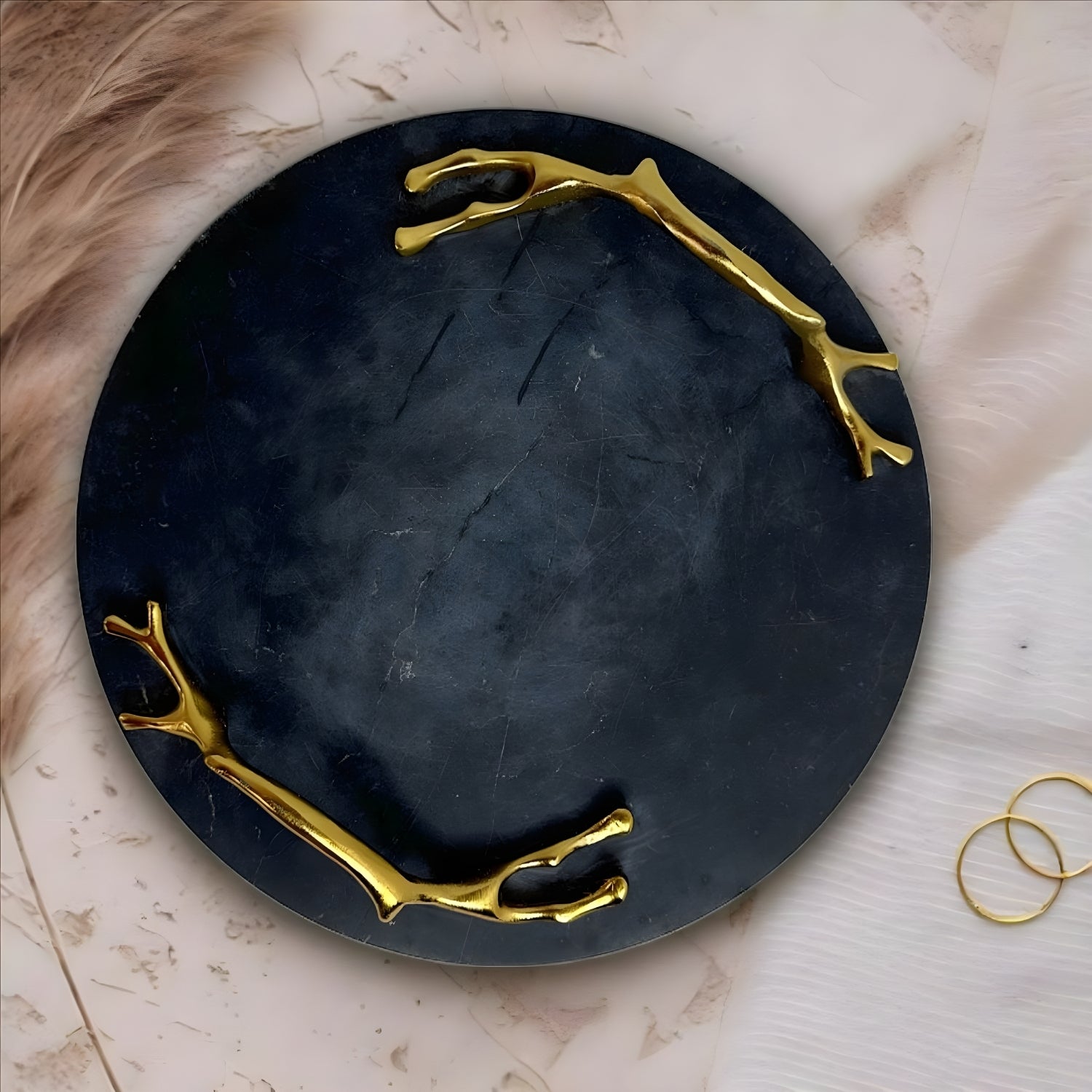 Marble tray with gold handles – view 2