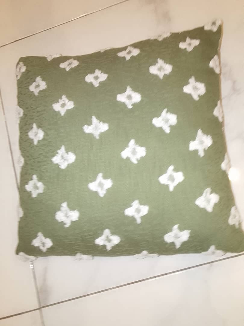 Decorative pillow (white Fluffy spots) – view 5