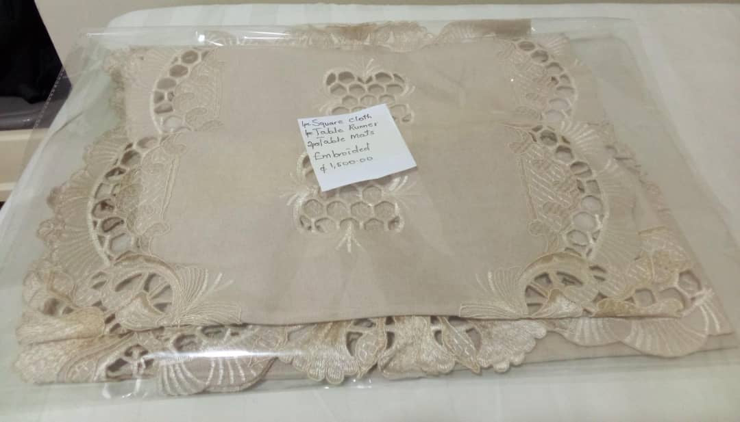 Dining mat & runner set – view 3