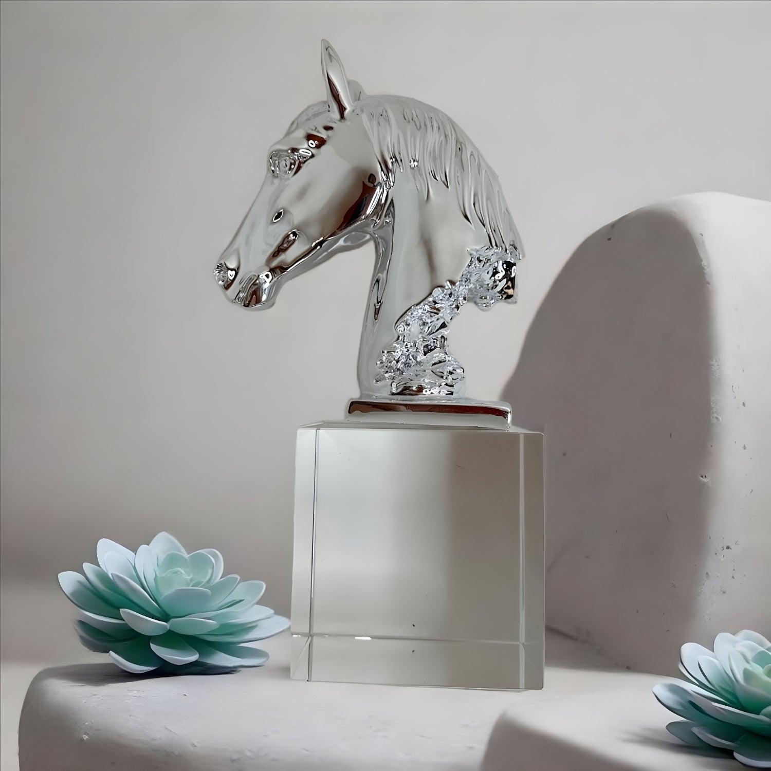 Horse head ornament – view 3