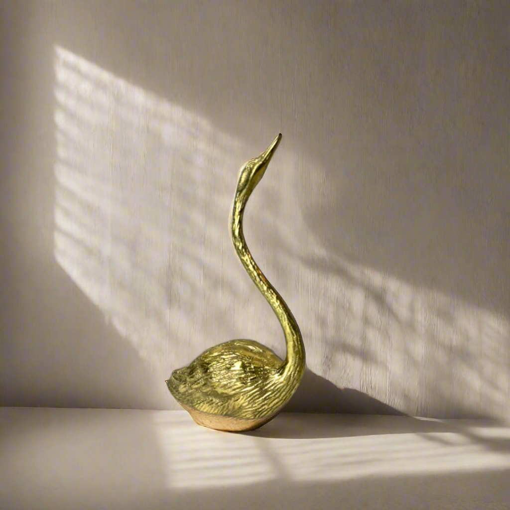 Gold swan decor