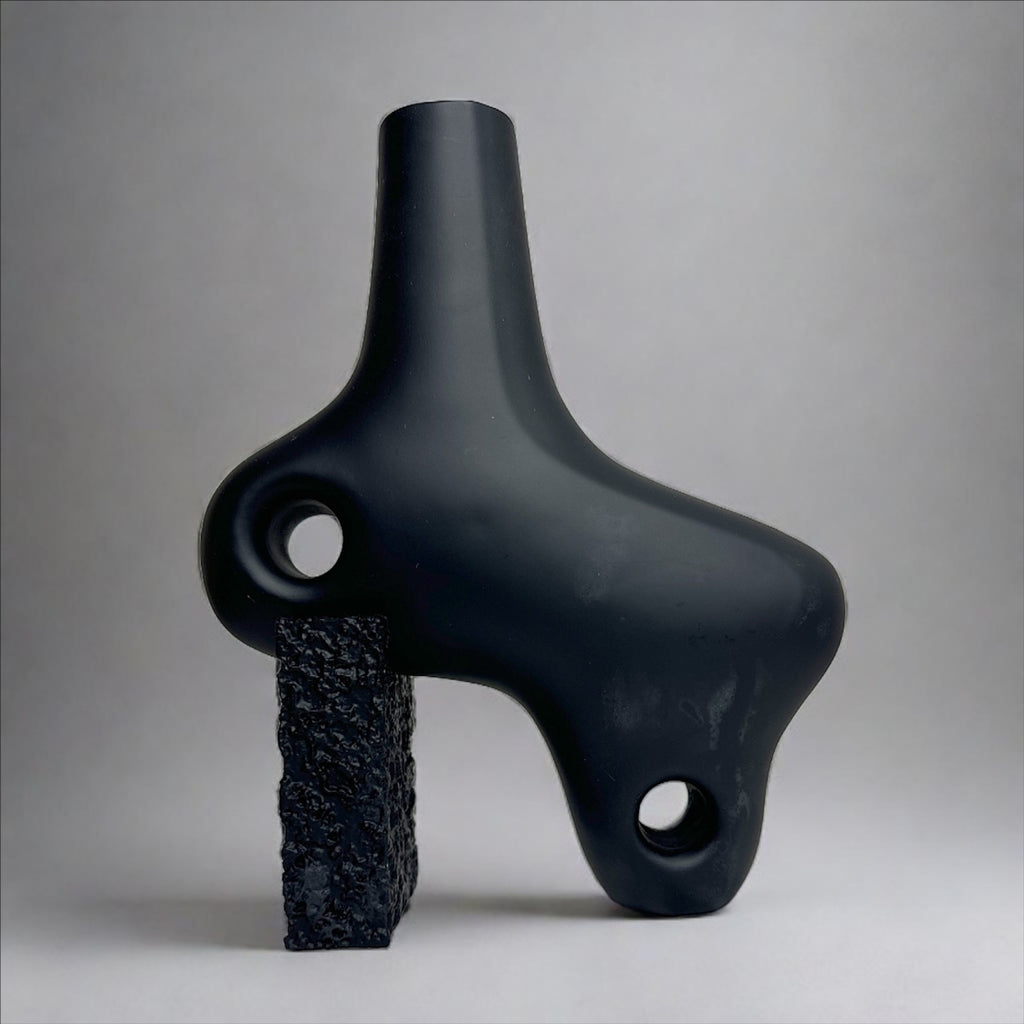 Sleek Vase – view 3