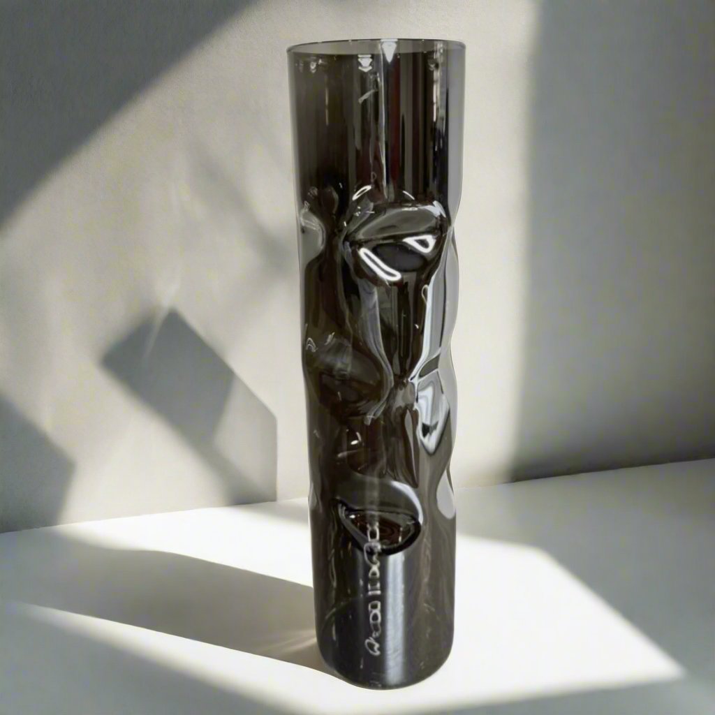 Dark Glass vase – view 2