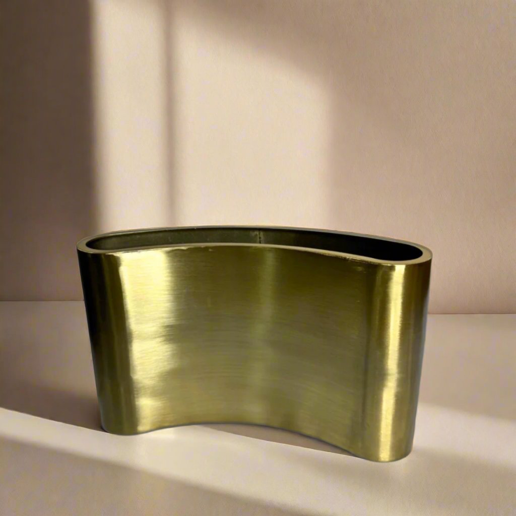 Curved metal vase – view 4
