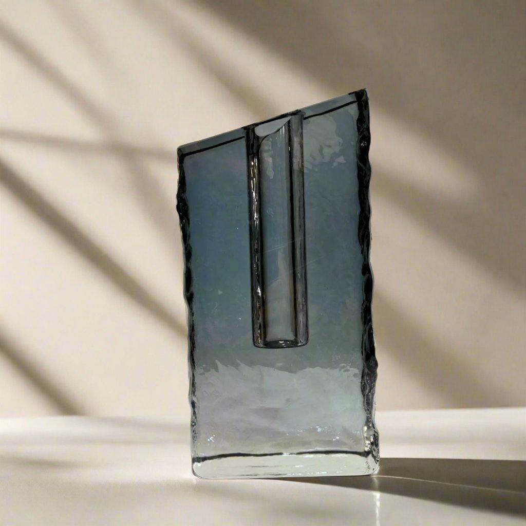 Crystal Glass Vase - Black Gradient – view 2