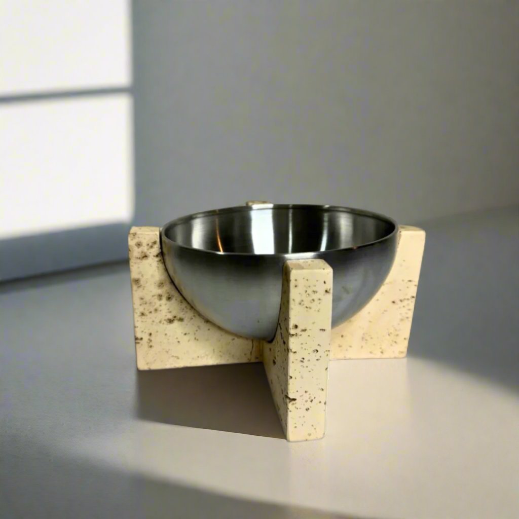 Metal vase bowl – view 2
