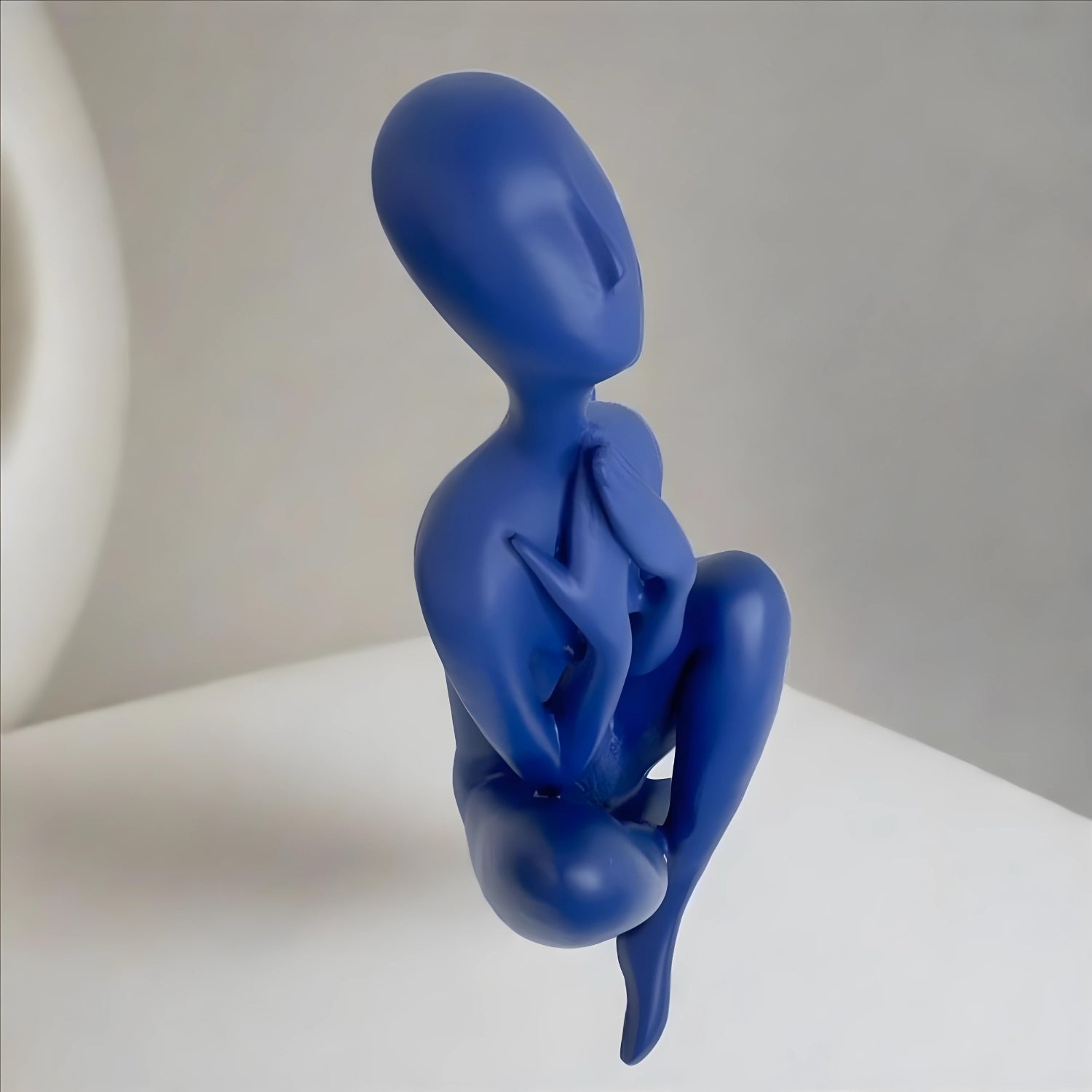 Blue ornament – view 4