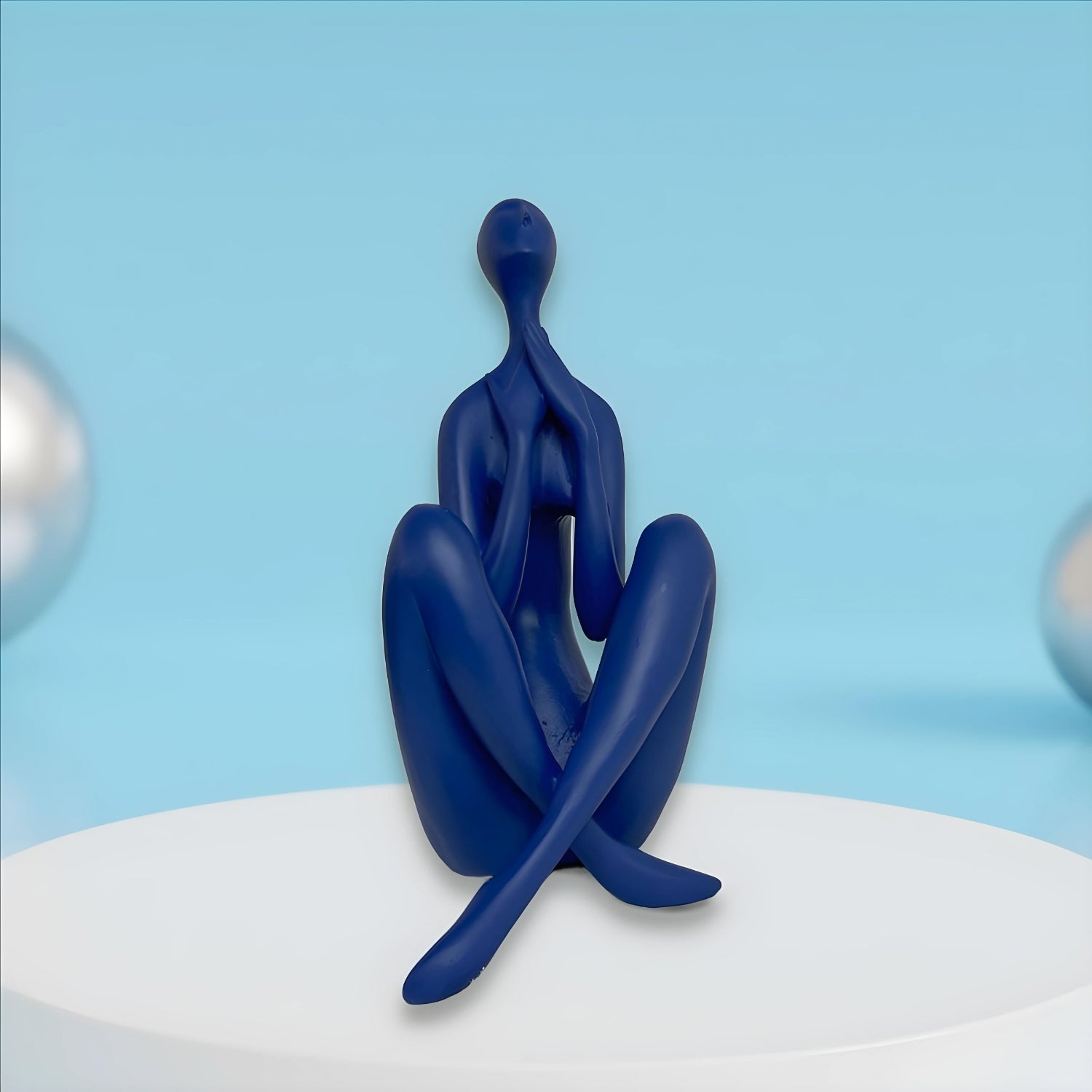 Blue ornament – view 3