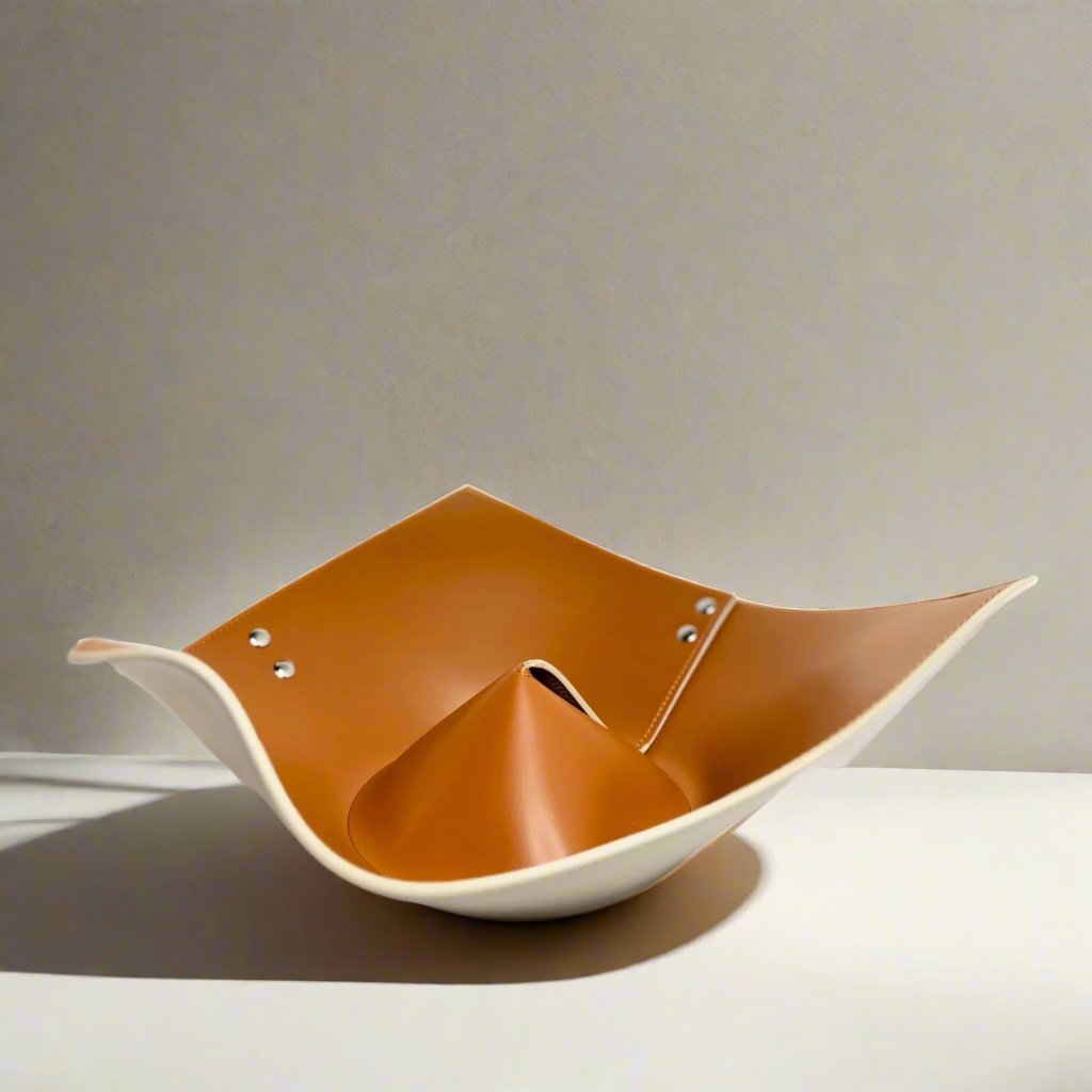 Leather fruit bowl – view 2
