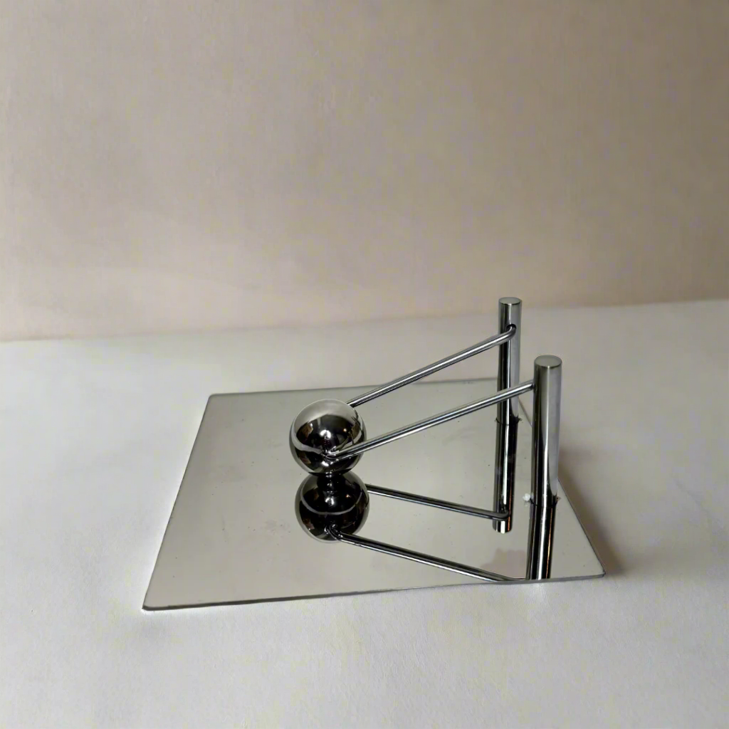 Steel tissue holder