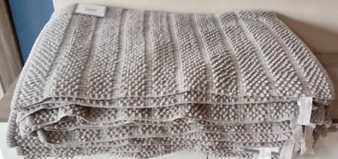 Tufted bathmat – view 4