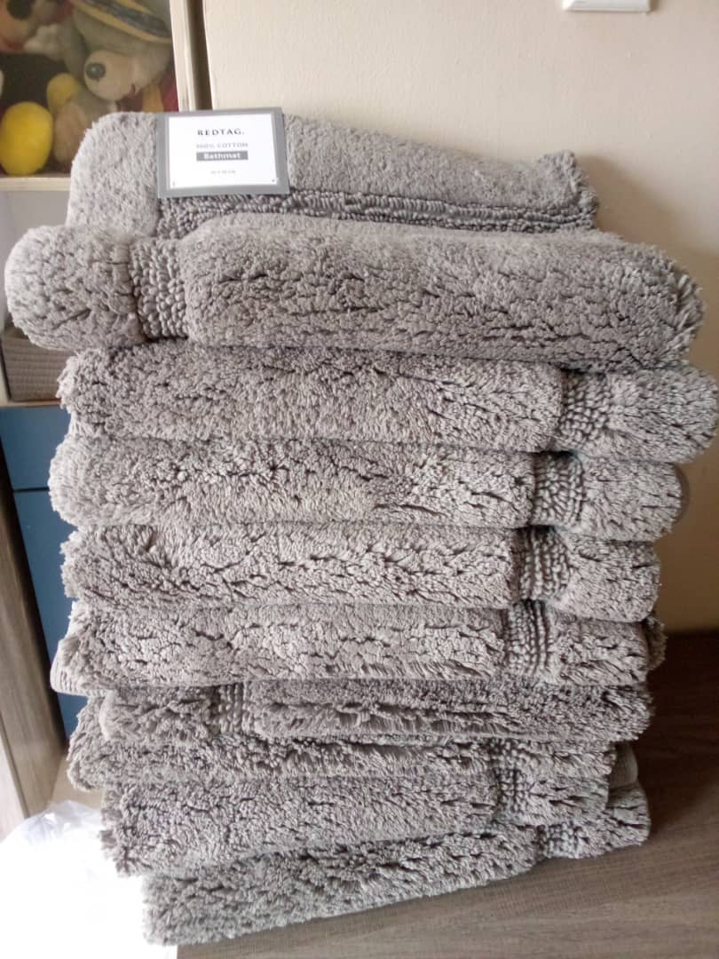 Tufted bathmat – view 6