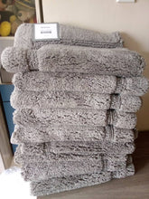 Tufted bathmat