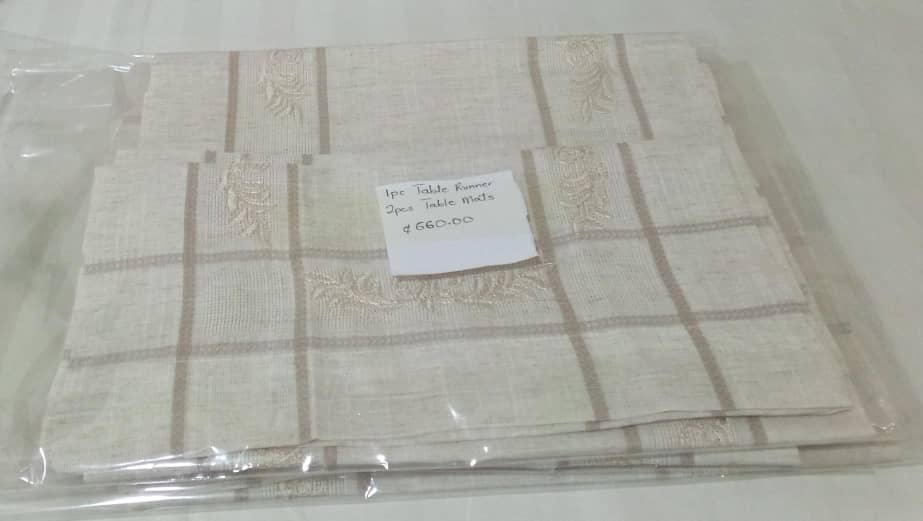 Dining mat & runner set – view 2