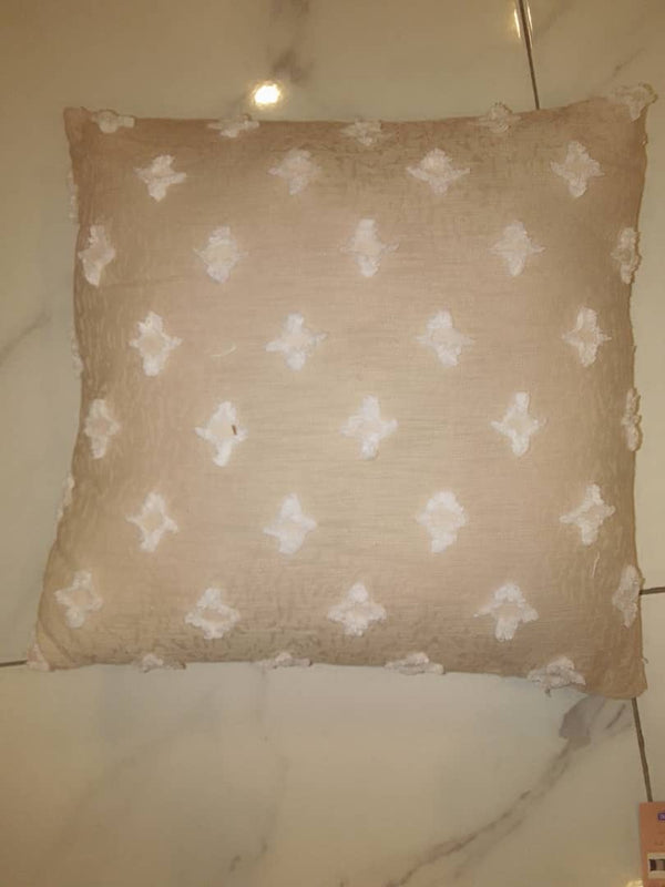 Decorative pillow (white Fluffy spots)