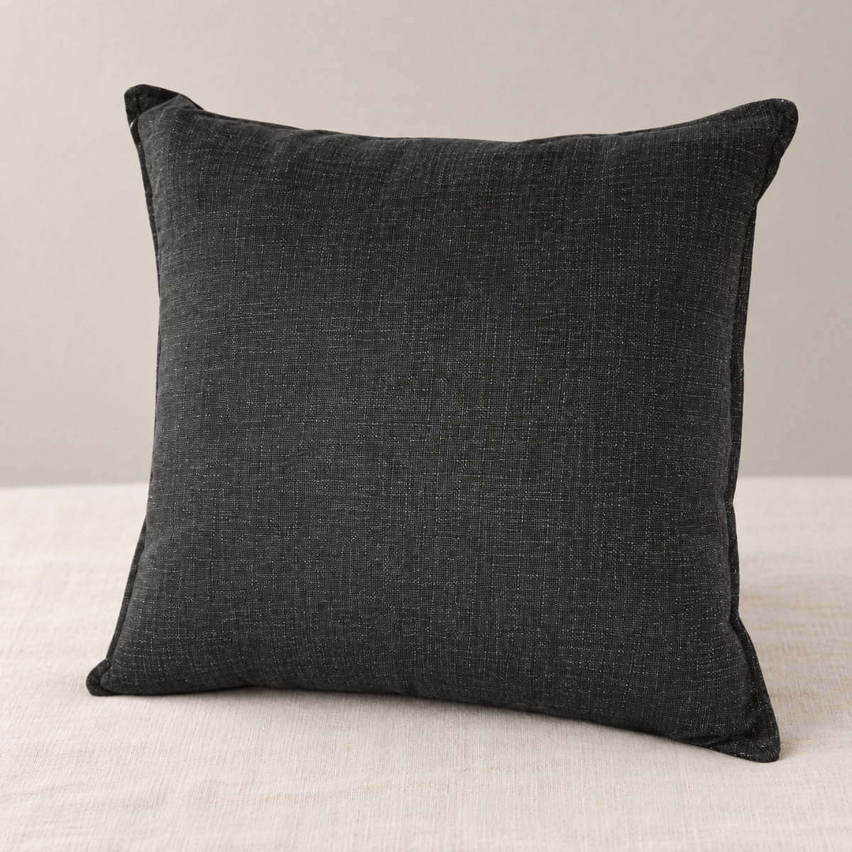 Decorative pillow - black linen — hero