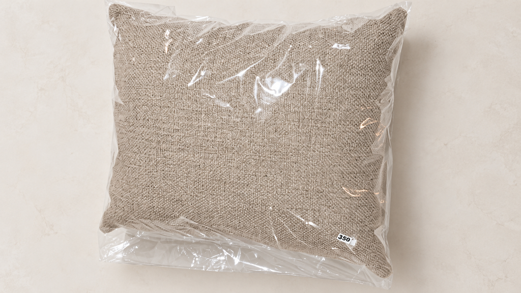 Decorative pillow- beige — hero