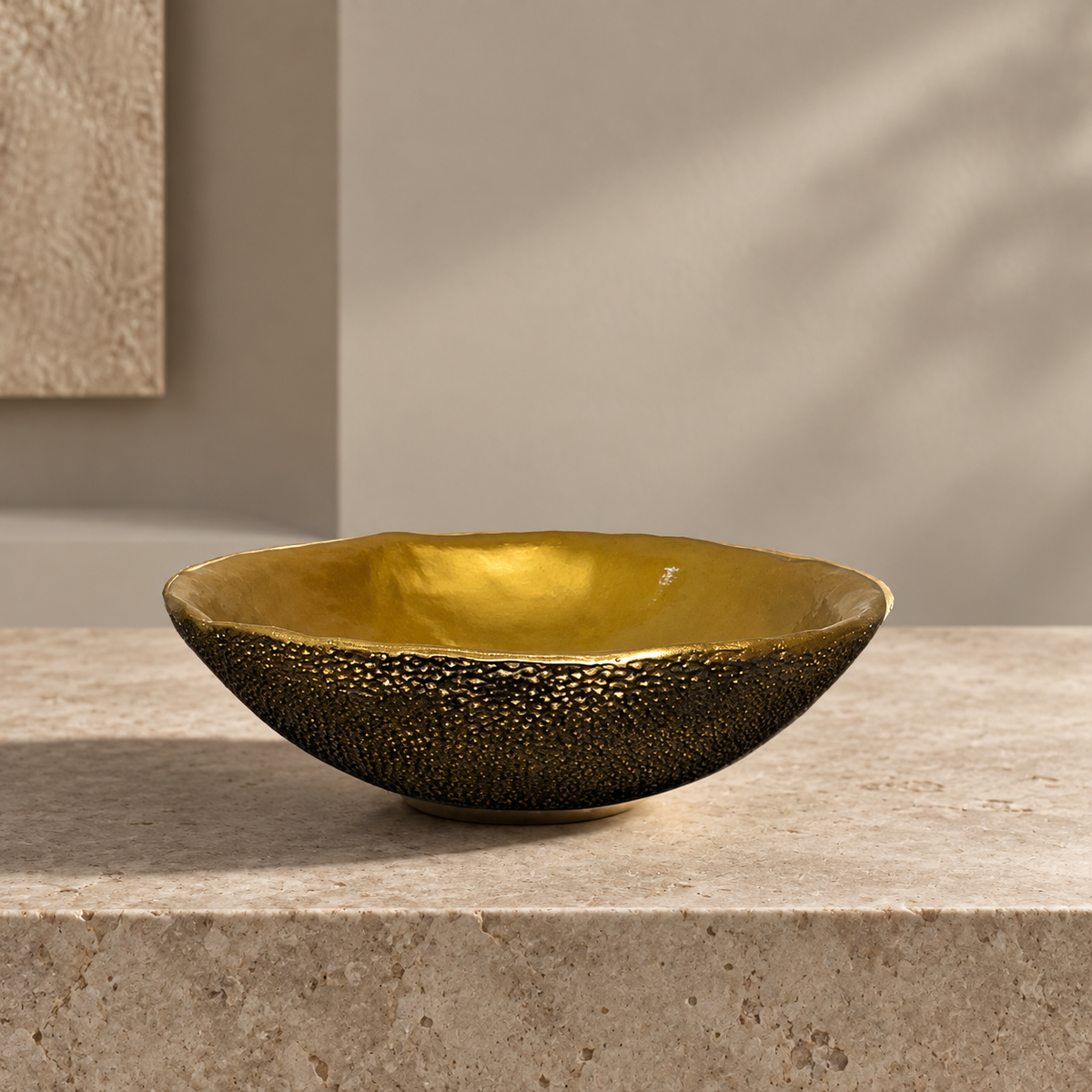 Round textured bowl - Large — lifestyle