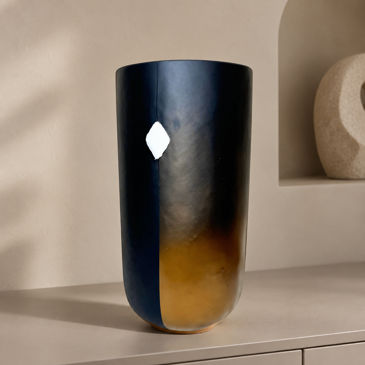 Two tone vase — lifestyle