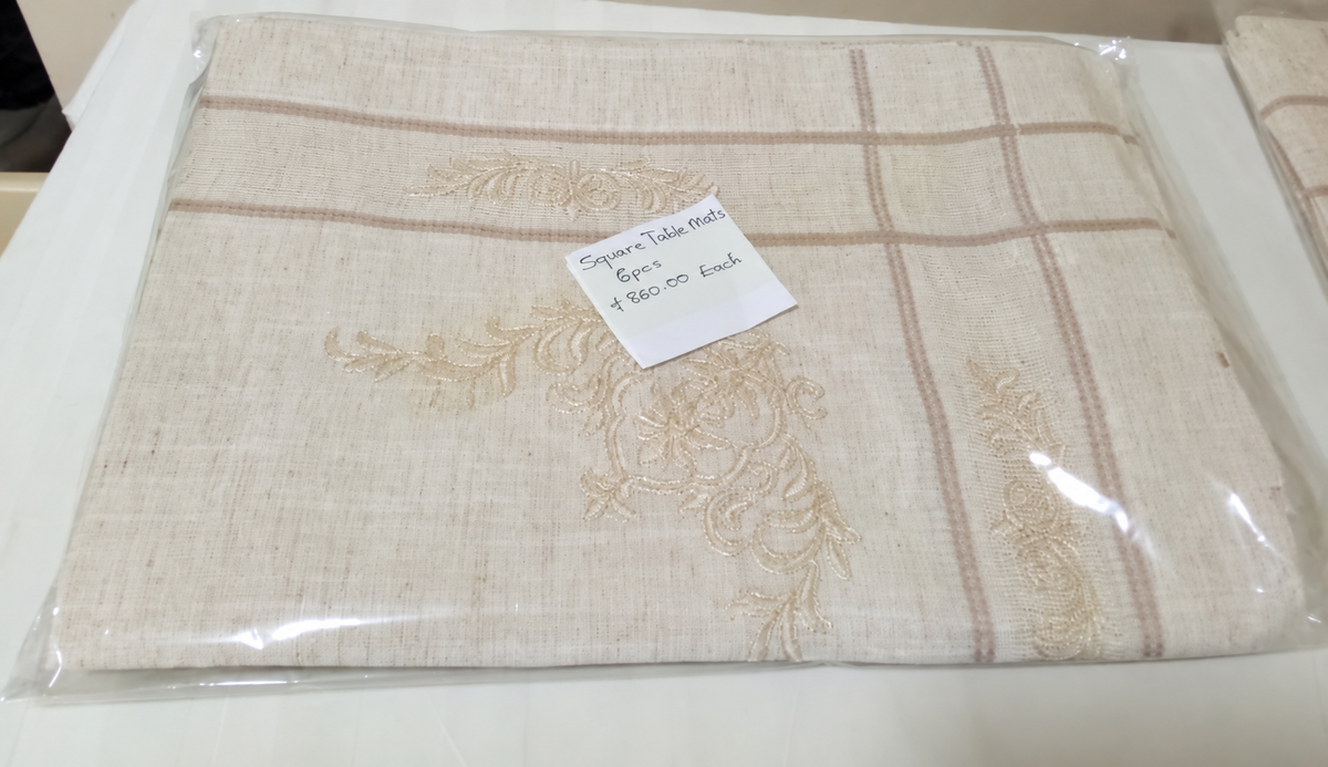 Square table mat — source enhancement