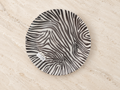 Center plate - zebra — hero