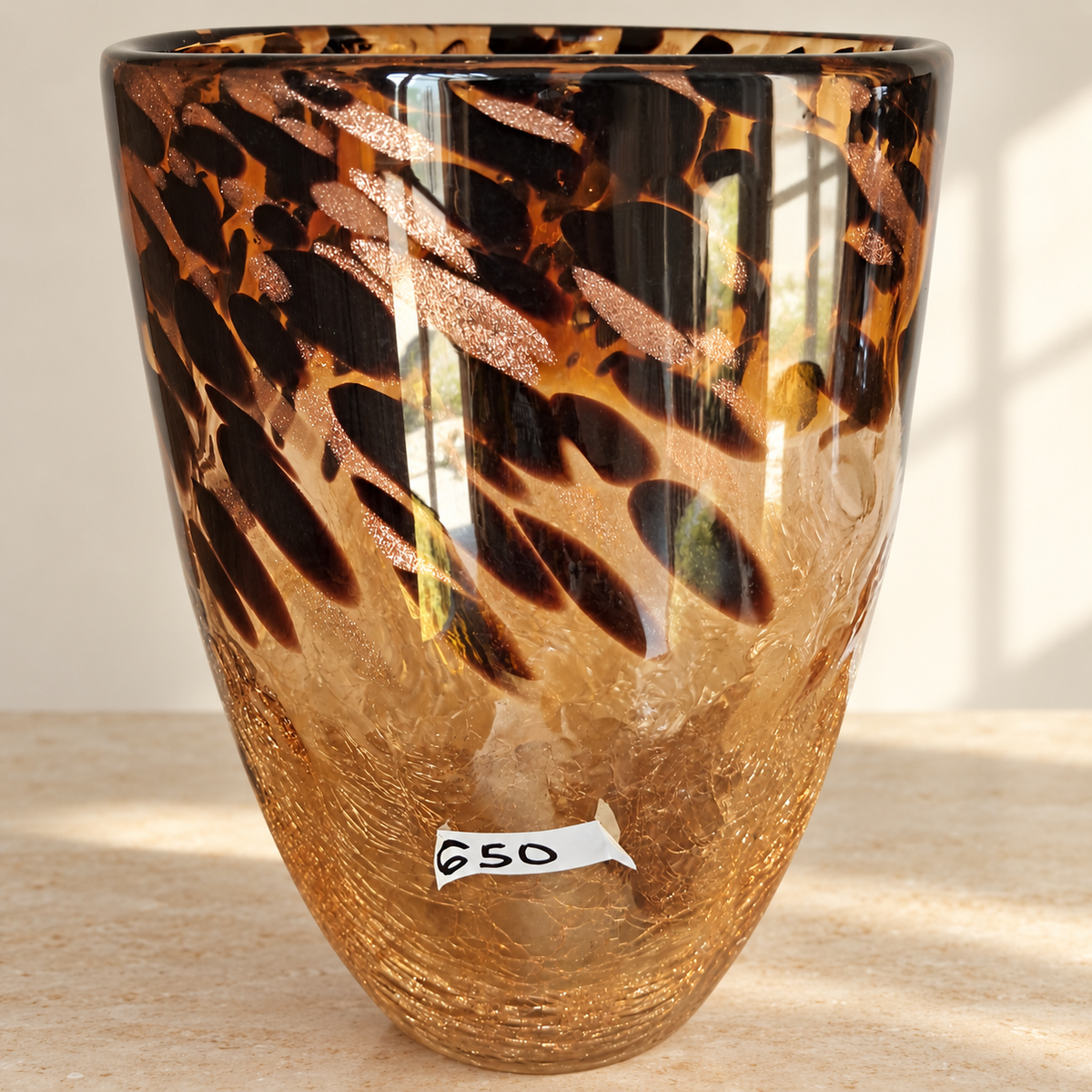 Vase — hero