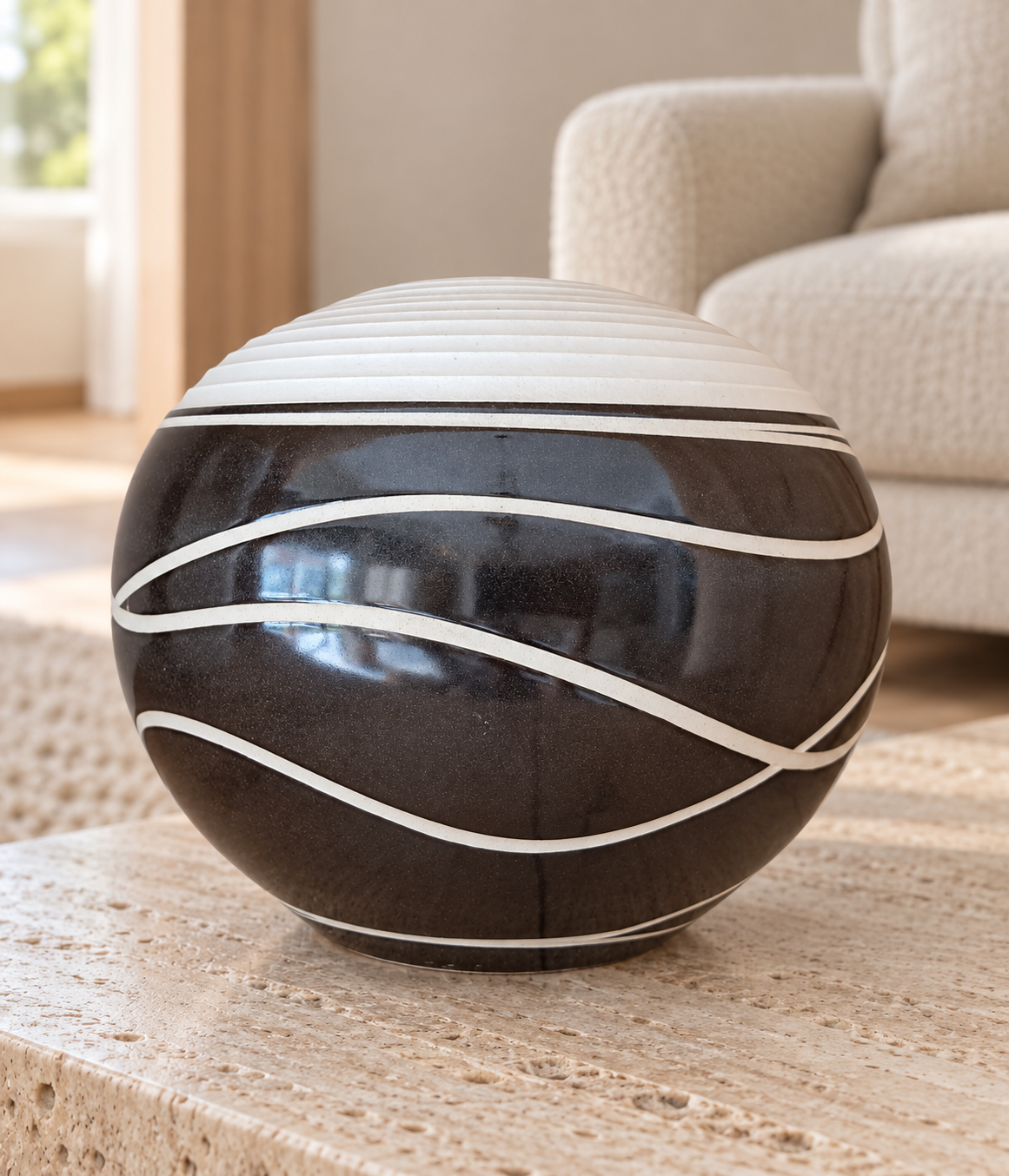 Vase — lifestyle