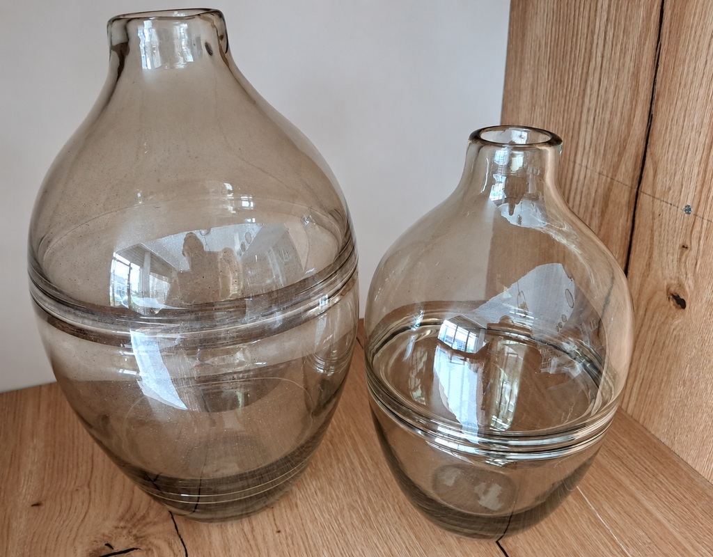 Vase — source enhancement
