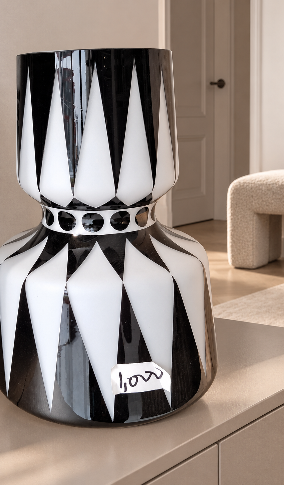 Vase — lifestyle