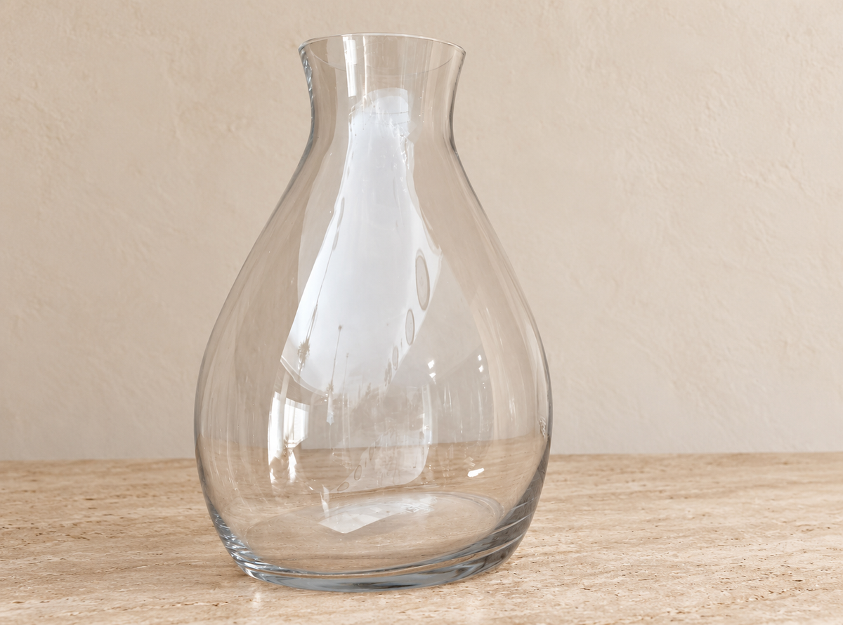 Vase — hero