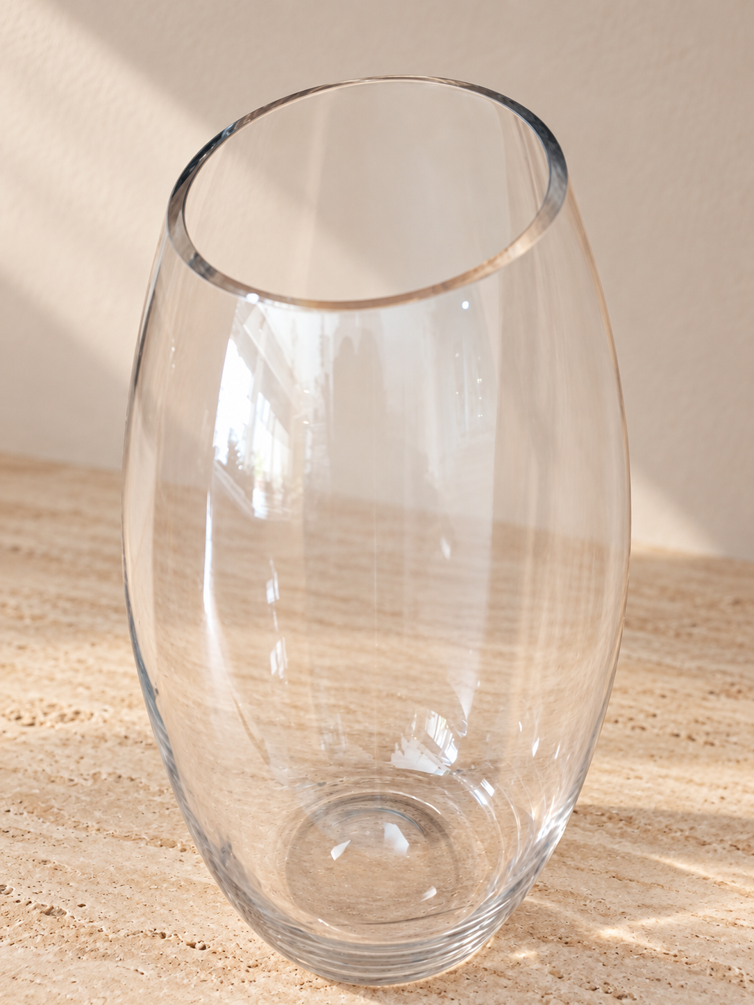 Vase — hero