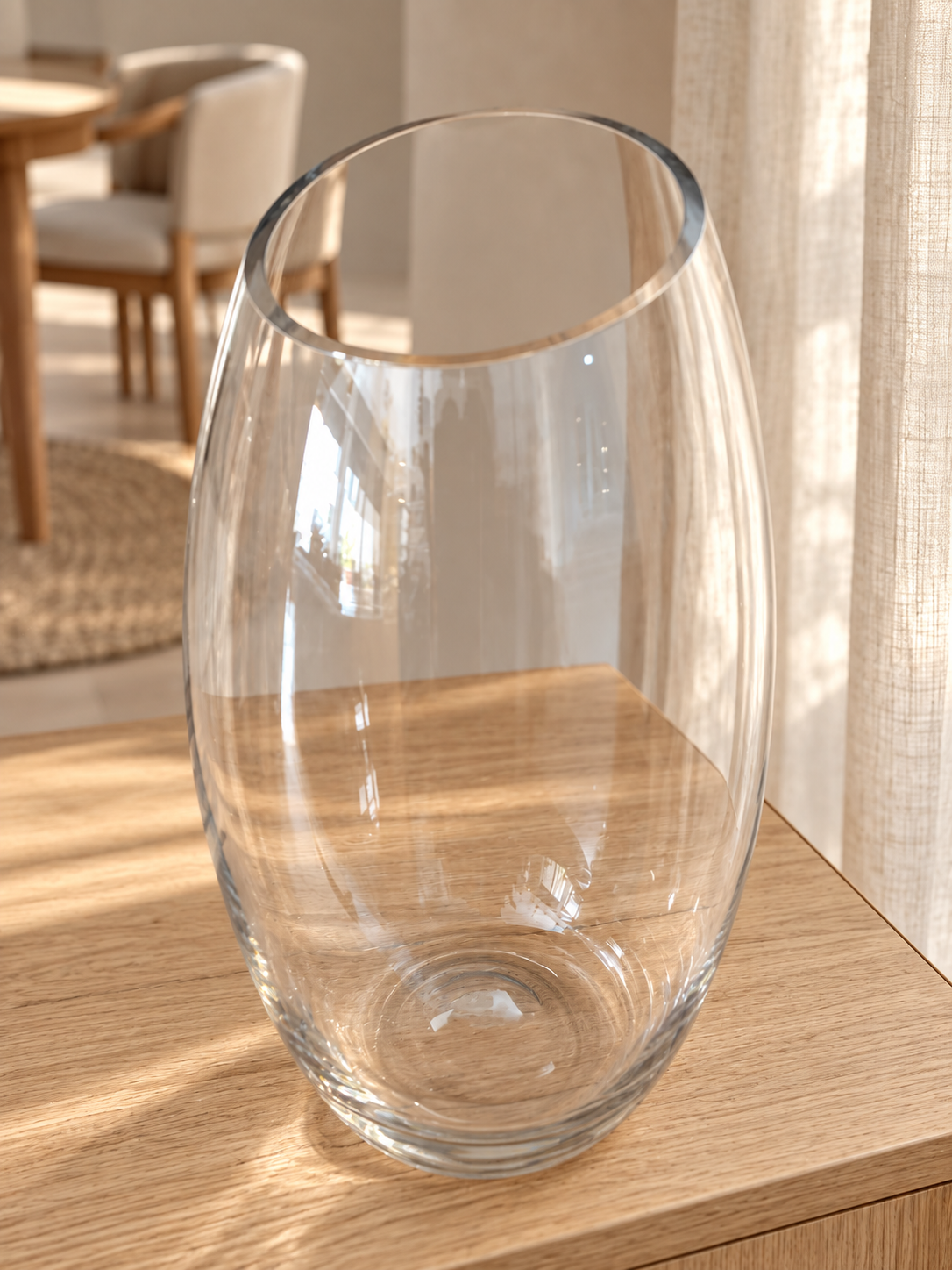 Vase — lifestyle