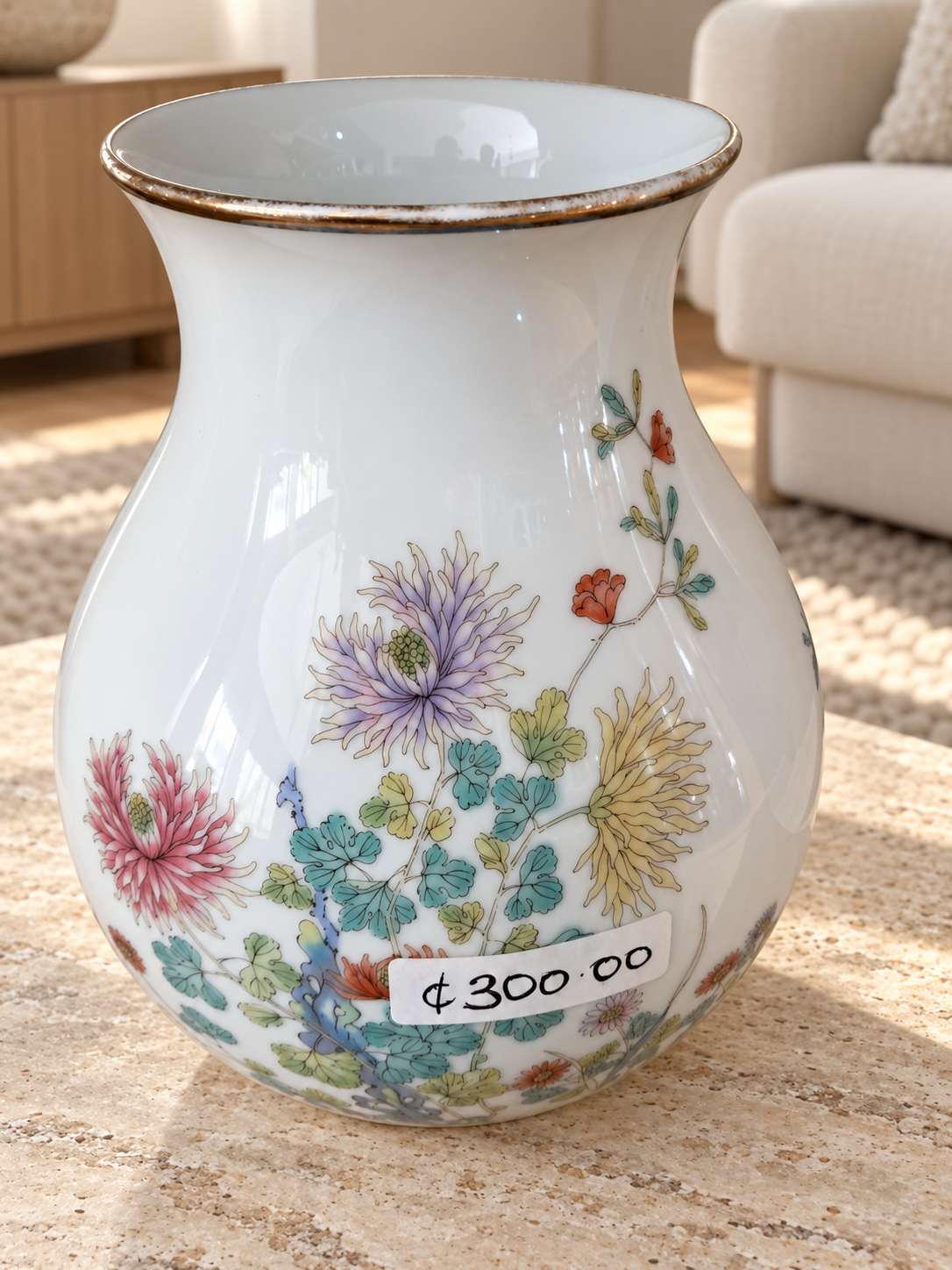 Vase — lifestyle