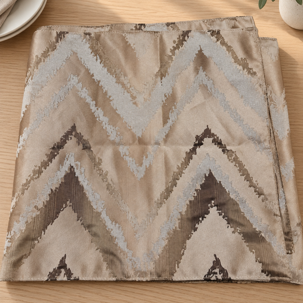 Table Runner — lifestyle